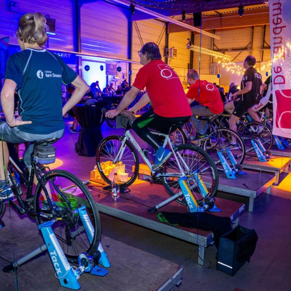 Fietsen op de vrije Tacx fiets 2